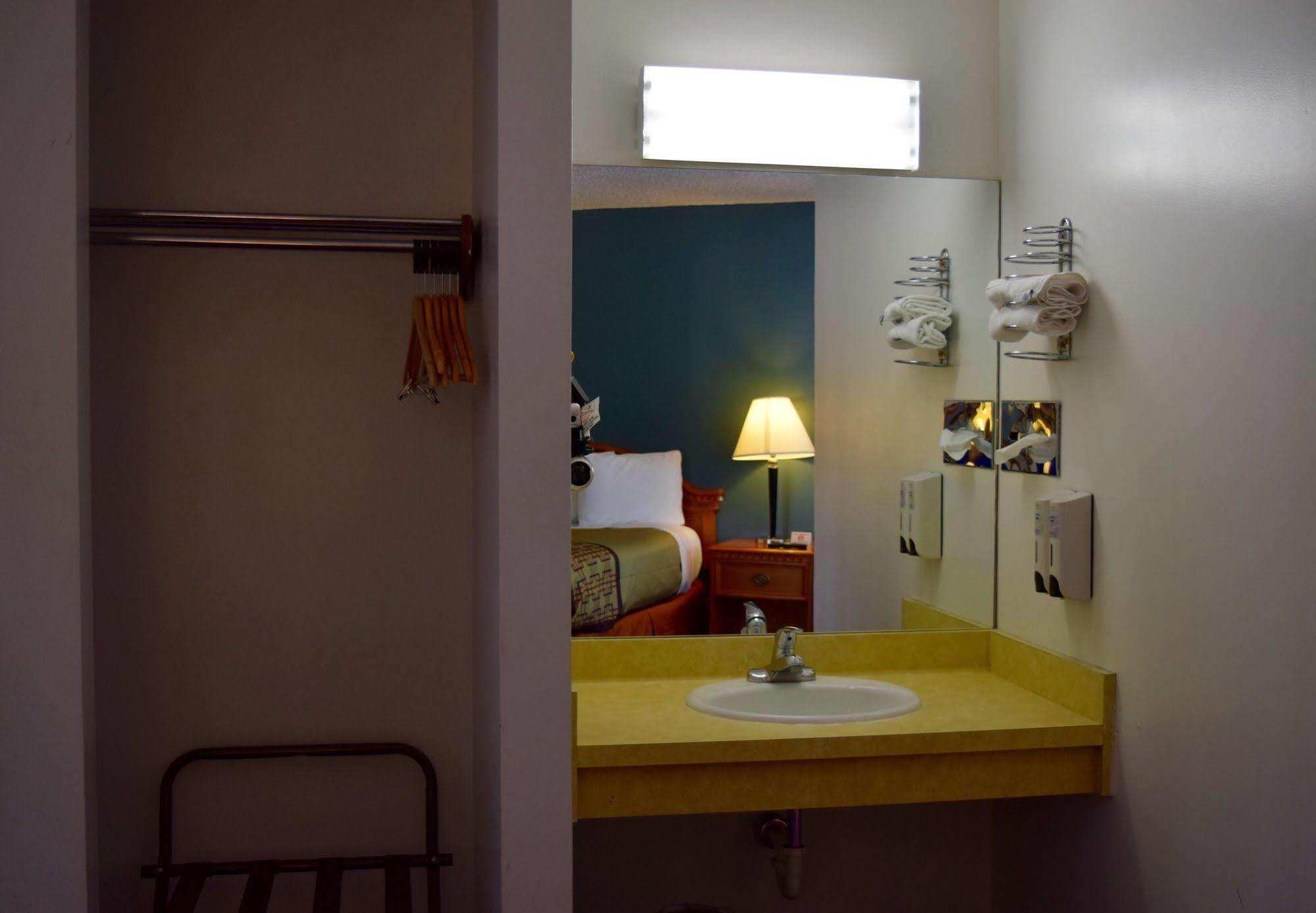 Snelling Motor Inn Mendota 외부 사진
